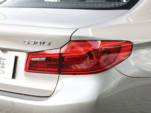 2018Ŀ 530Li xDrive Ab ^