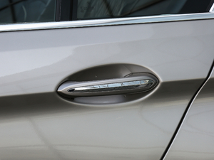 2018Ŀ 530Li xDrive Ab ^