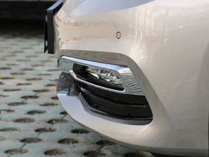 2018Ŀ 530Li xDrive Ab ^