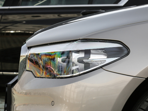 2018Ŀ 530Li xDrive Ab ^