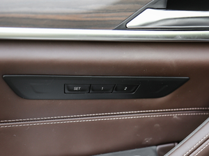 2018Ŀ 530Li xDrive Ab g