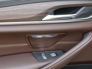 2018Ŀ 530Li xDrive Ab g