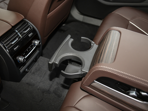 2018Ŀ 530Li xDrive Ab g