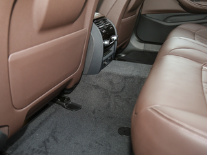 2018Ŀ 530Li xDrive Ab g