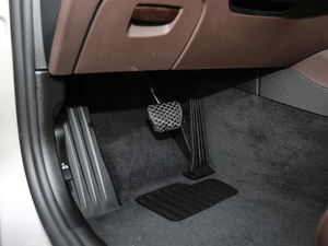 2018Ŀ 530Li xDrive Ab g