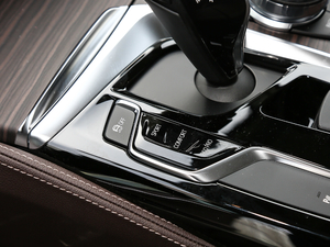 2018Ŀ 530Li xDrive Ab п؅^