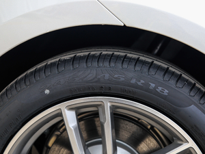 2018Ŀ 525Li M\b ݆̥ߴ