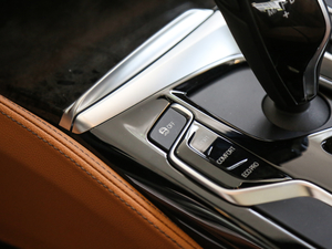 2018530Li xDrive Ab п؅^