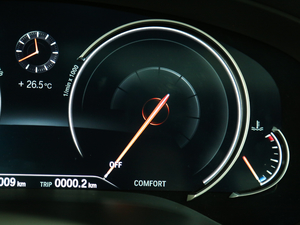 2018530Li xDrive Ab п؅^