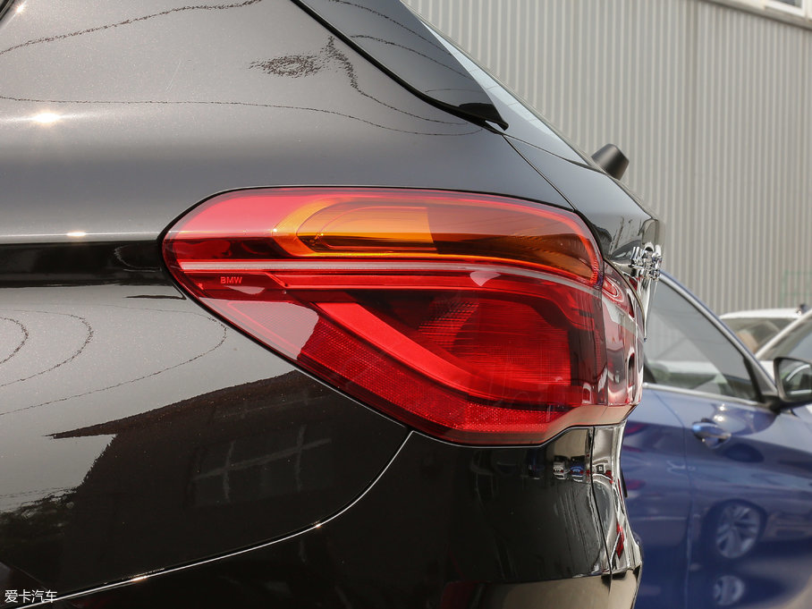 2018RX1 sDrive 18Li r