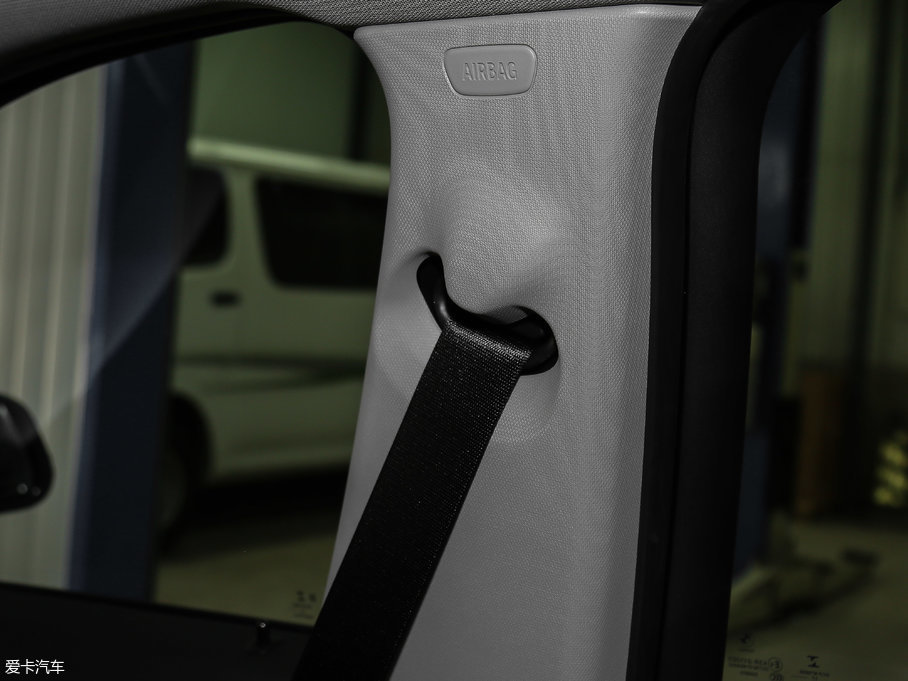 2018RX1 sDrive 18Li r