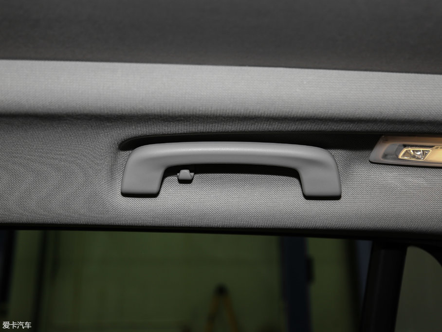 2018RX1 sDrive 18Li r