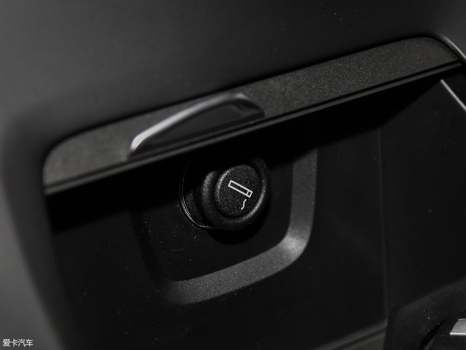 2018RX1 sDrive 18Li r