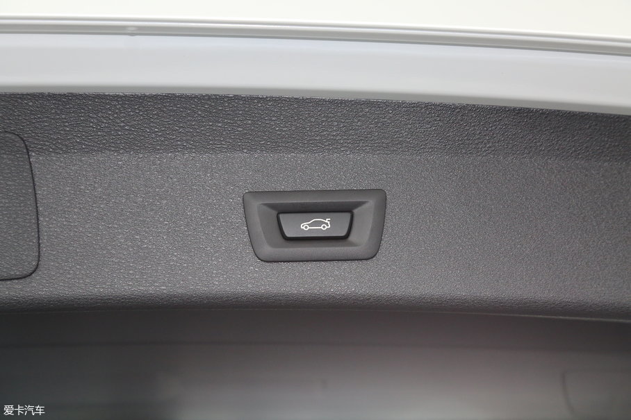 2018RX1 sDrive 18Li r(sh)