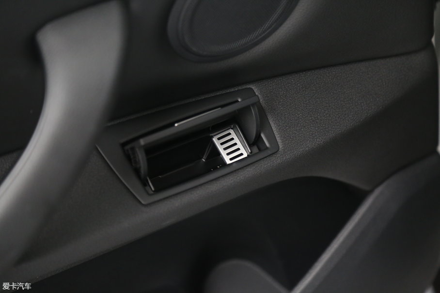 2018RX1 sDrive 18Li r