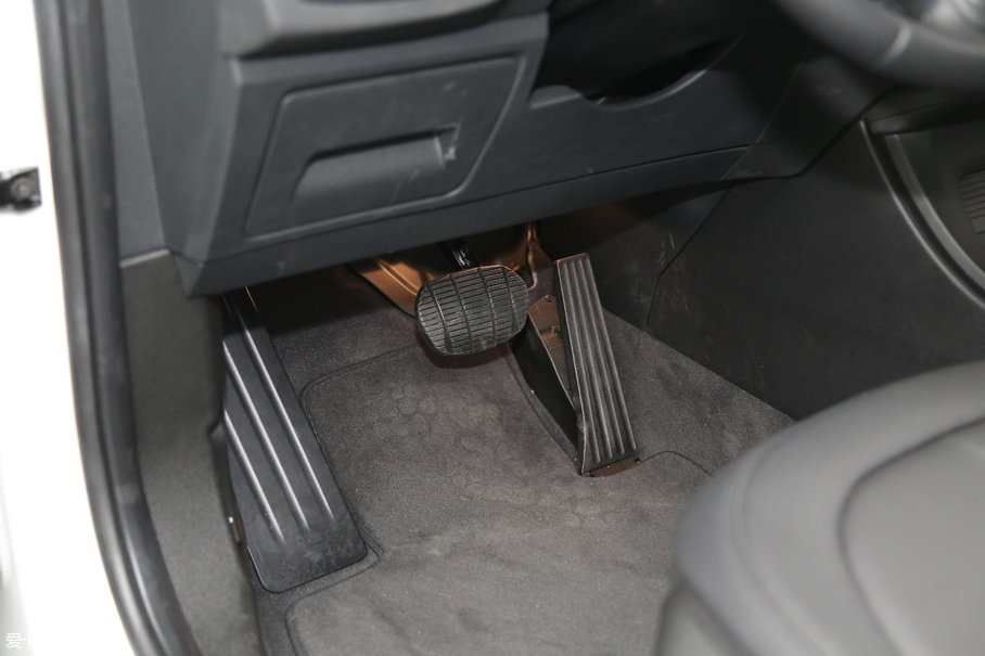 2018RX1 sDrive 18Li r