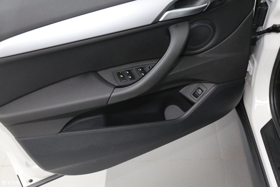 2018RX1 sDrive 18Li r