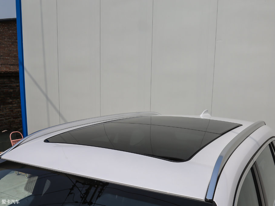 2018RX1 sDrive 20Li I