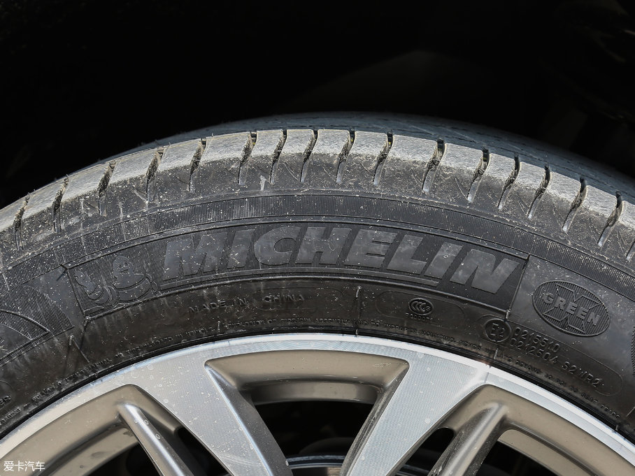 2018RX1 sDrive 20Li I