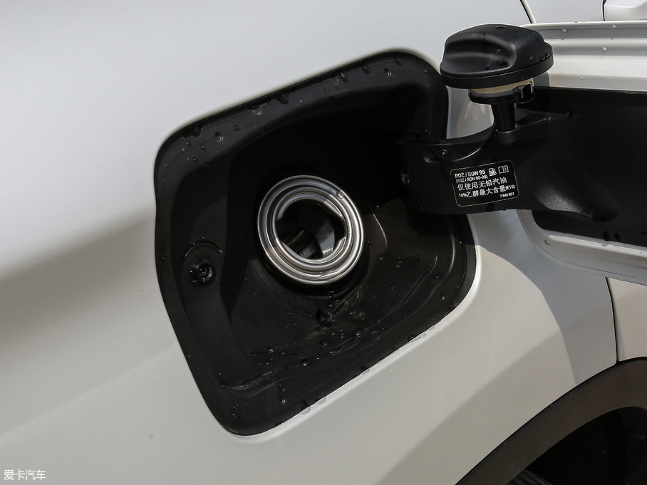 2018RX1 sDrive 20Li I(lng)