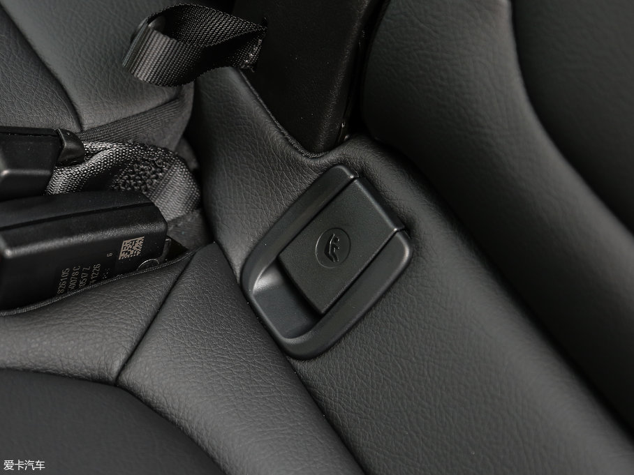 2018RX1 sDrive 20Li I(lng)