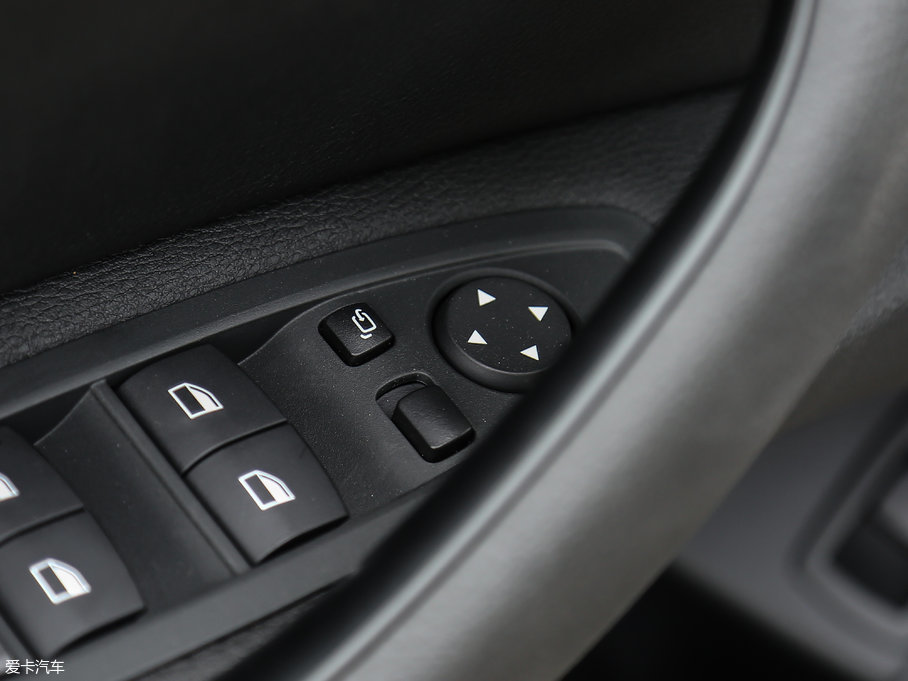 2018RX1 sDrive 20Li I