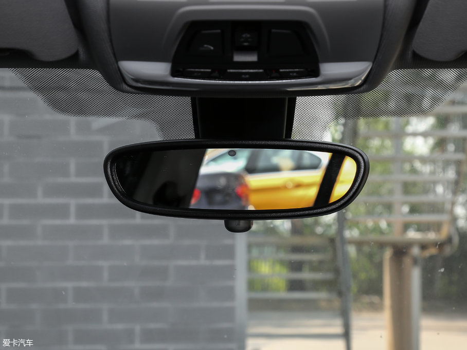 2018RX1 sDrive 20Li I