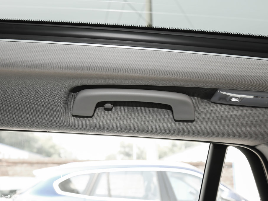 2018RX1 sDrive 20Li I