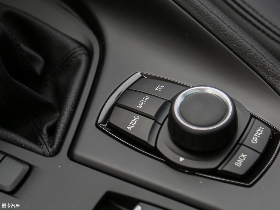 2018RX1 sDrive 20Li I(lng)