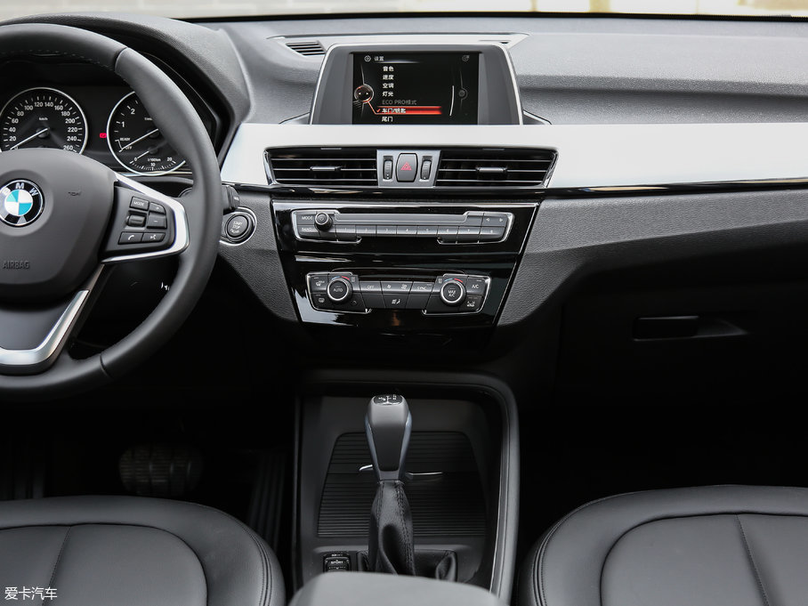 2018��RX1 sDrive 20Li �I����