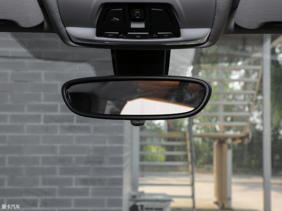 2018RX1 sDrive 18Li 