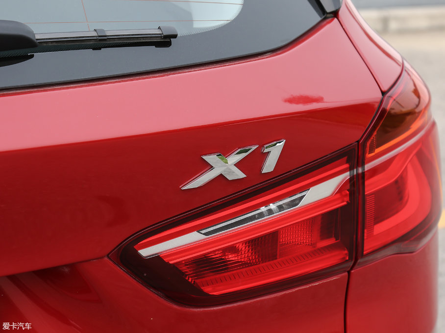 2018��RX1 sDrive 18Li ������