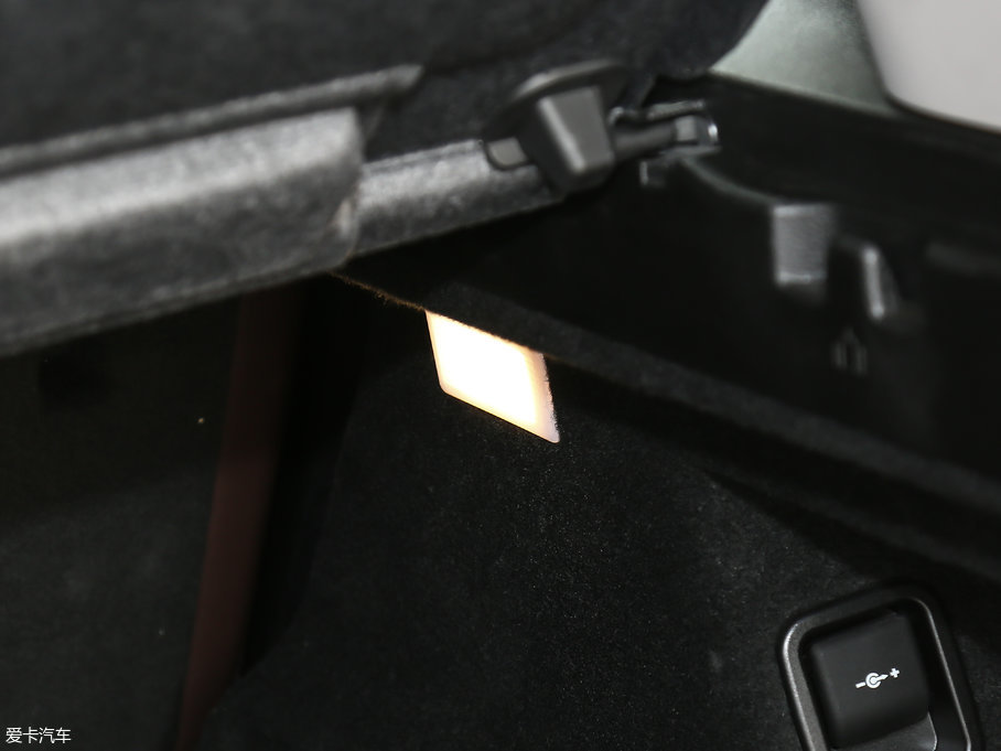 2018RX1 sDrive 18Li 