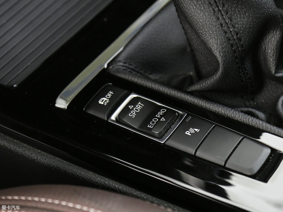 2018��RX1 sDrive 18Li ������