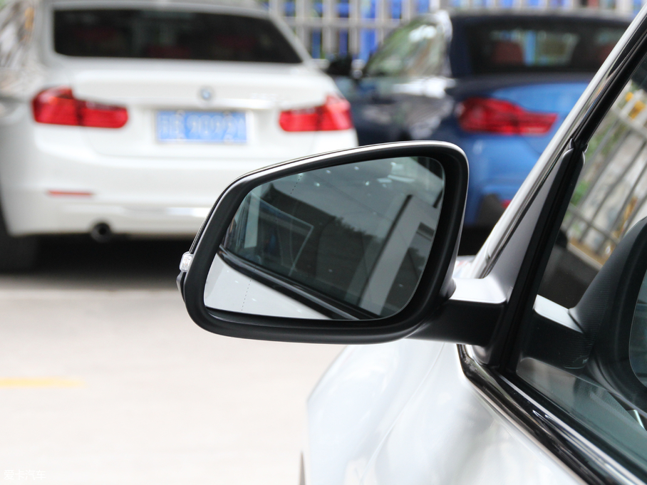 2018RX1 xDrive 20Li A