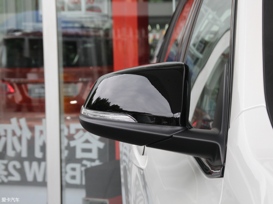 2018RX1 xDrive 20Li A