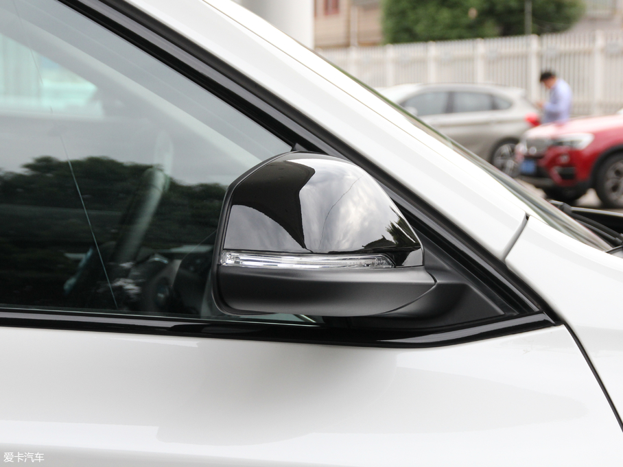 2018RX1 xDrive 20Li A