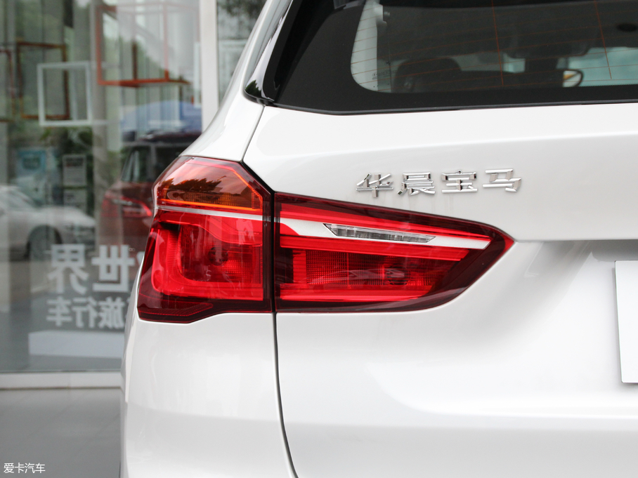 2018RX1 xDrive 20Li A