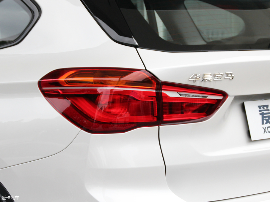 2018RX1 xDrive 20Li A