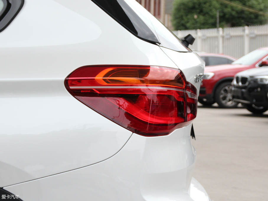 2018RX1 xDrive 20Li A