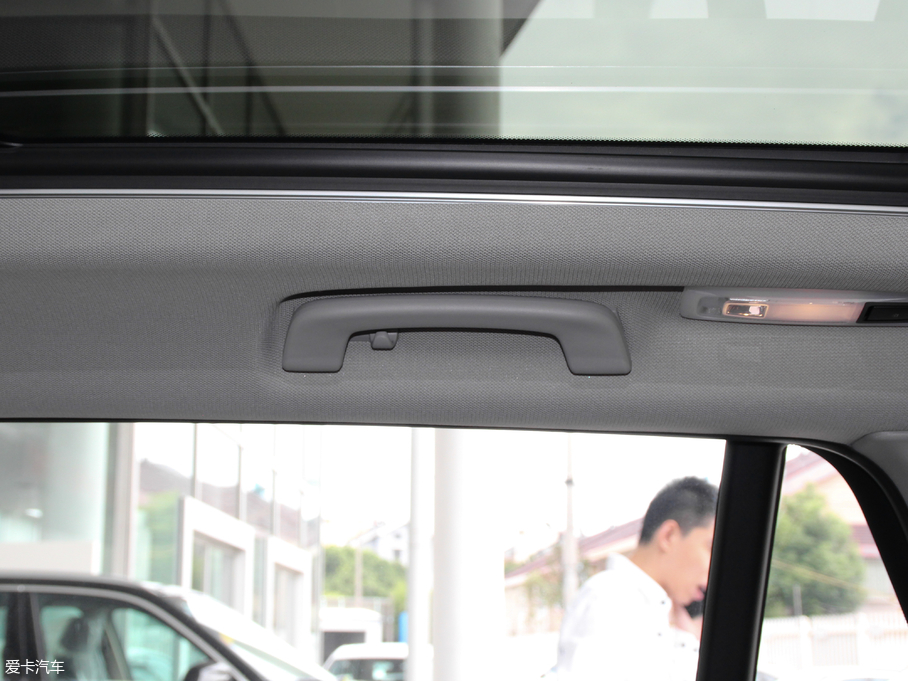 2018RX1 xDrive 20Li A