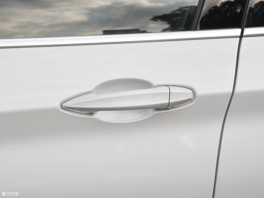 2018RX1 sDrive 18Li 