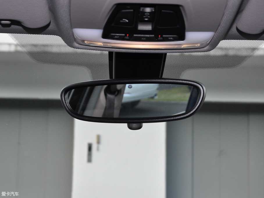 2018RX1 sDrive 18Li 