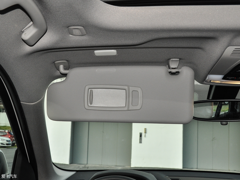 2018RX1 sDrive 18Li 