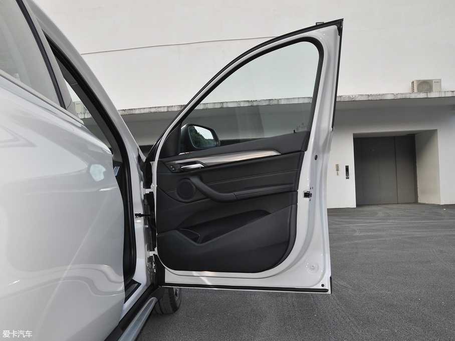 2018RX1 sDrive 18Li 