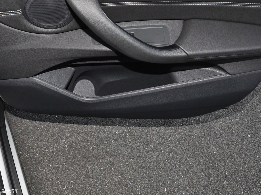 2018RX1 sDrive 18Li 