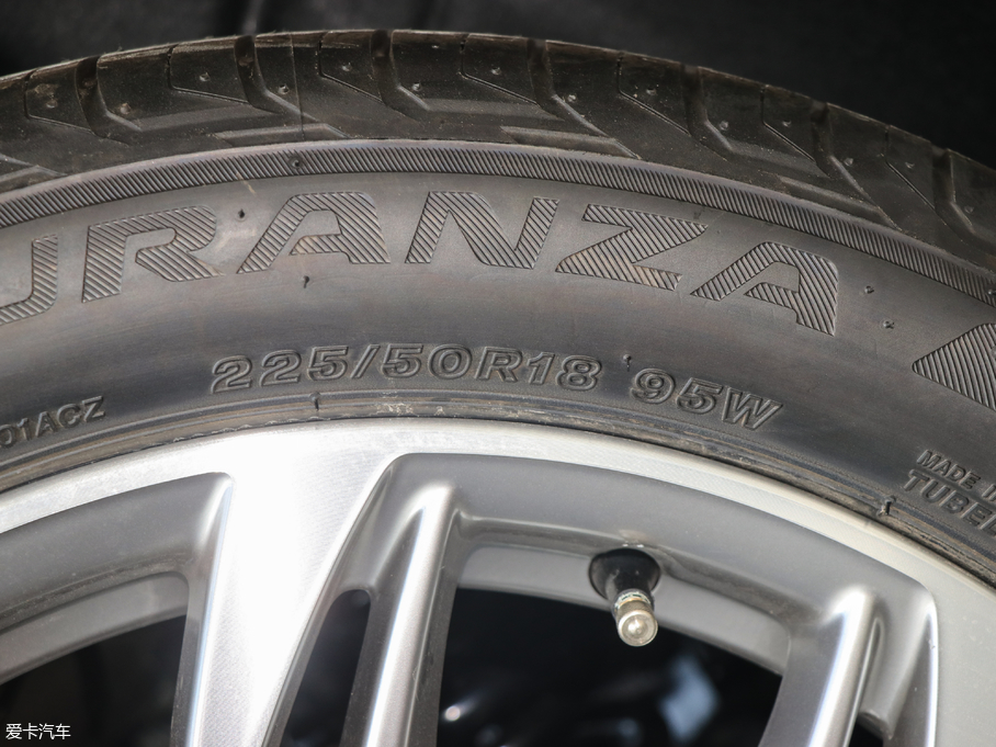 2018��RX1 sDrive 20Li �I����