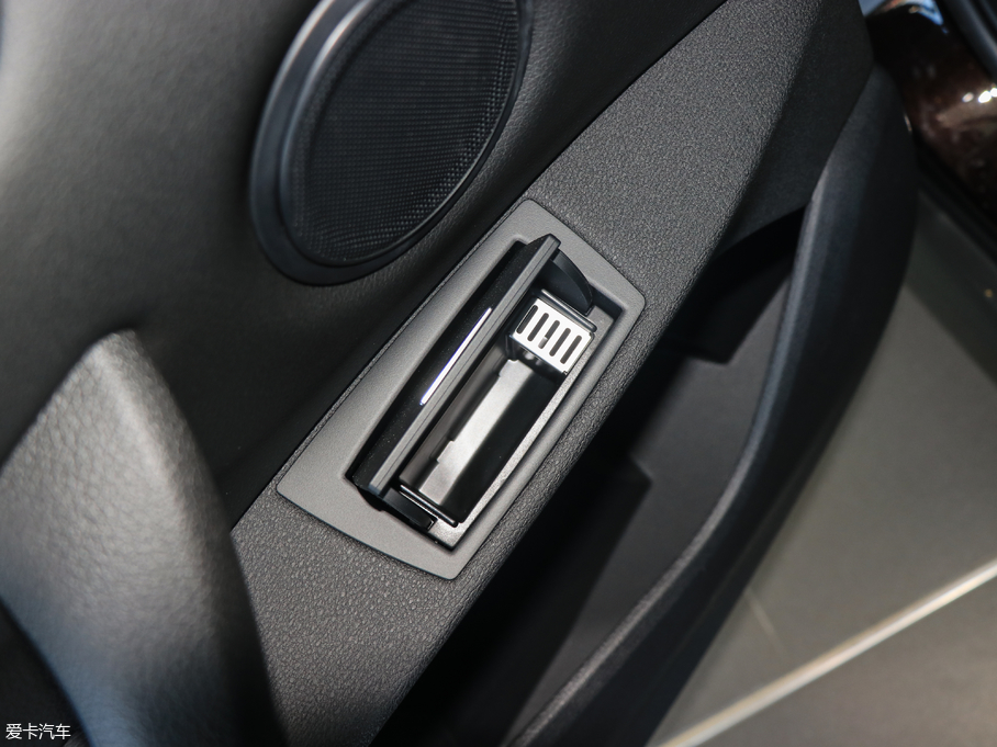 2018RX1 sDrive 20Li I