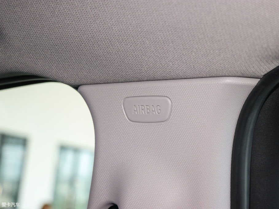 2018RX1 sDrive 20Li I