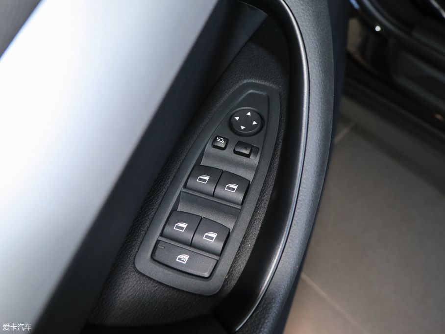 2018RX1 sDrive 20Li I